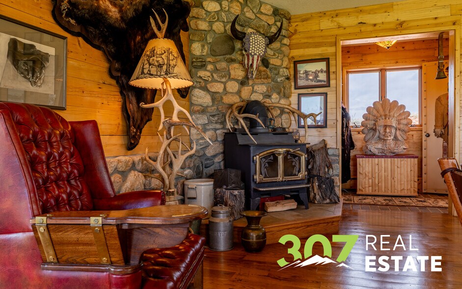 More Photos Of 30 Nielson Trl, Cody Hospitality For Sale