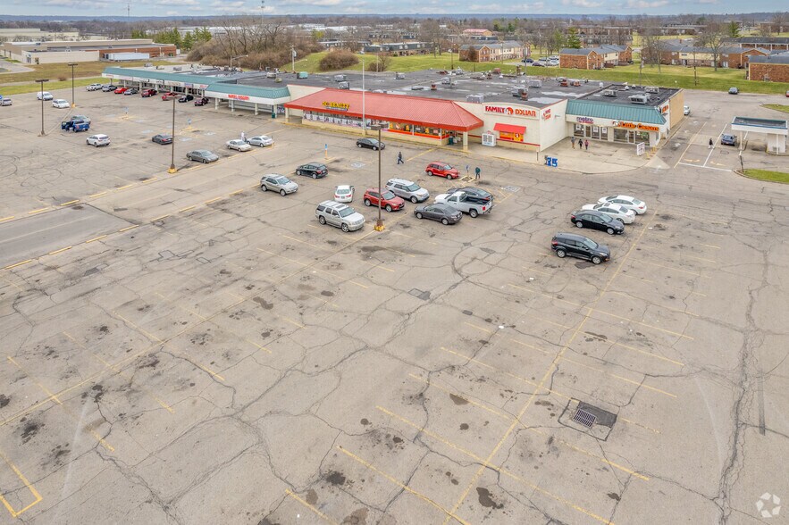 More Photos Of 665-699 Northland Blvd, Cincinnati General Retail For Sale