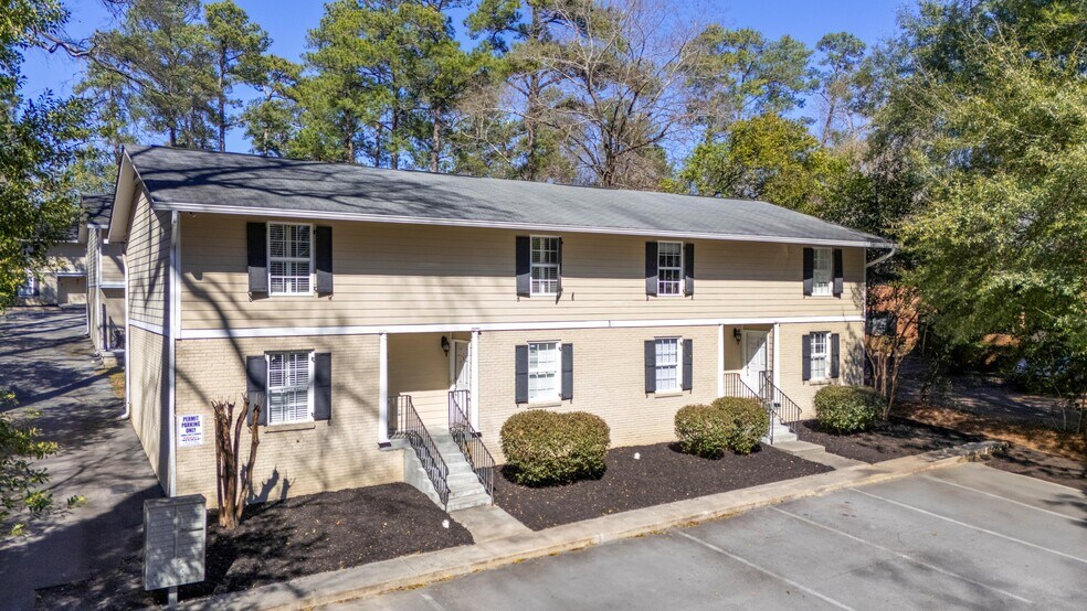 Primary Photo Of 3913 Overbrook Dr, Columbia Apartments For Sale