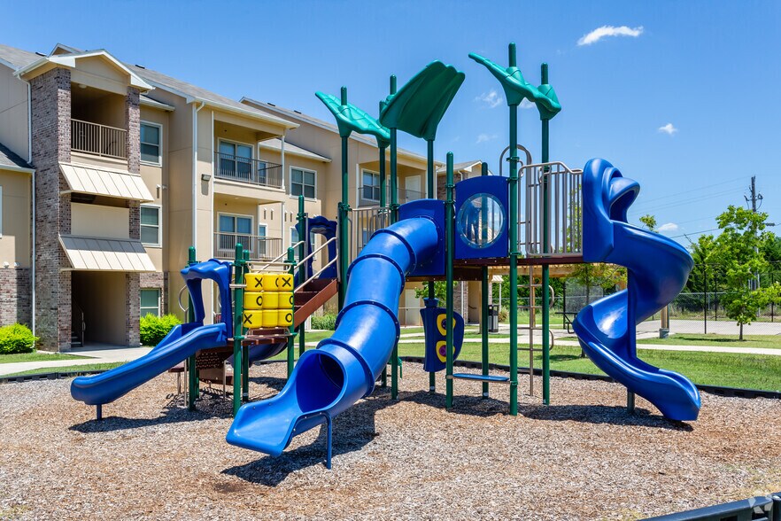 More Photos Of 2410 W Jack Finney Blvd, Greenville Apartments For Sale
