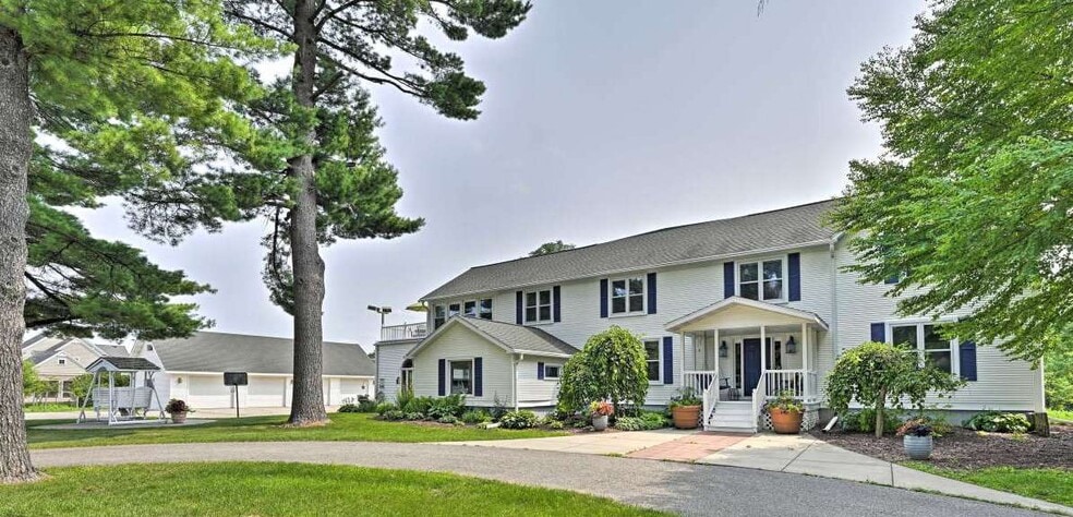 More Photos Of 106 Bowman Rd, Wisconsin Dells Hospitality For Sale