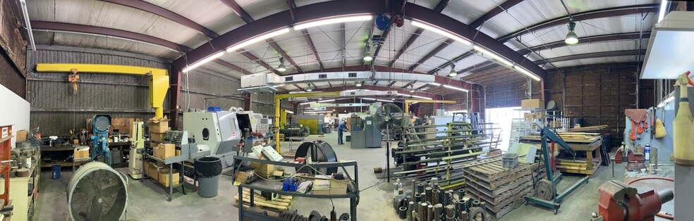 More Photos Of 5757 Teague Rd, Houston Warehouse For Lease