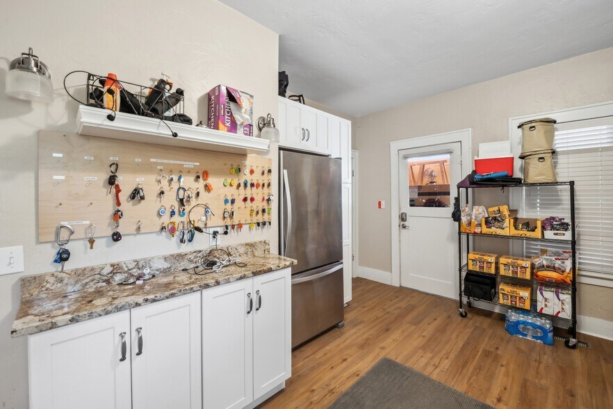 More Photos Of 541 Spokane Ave, Whitefish Office For Sale