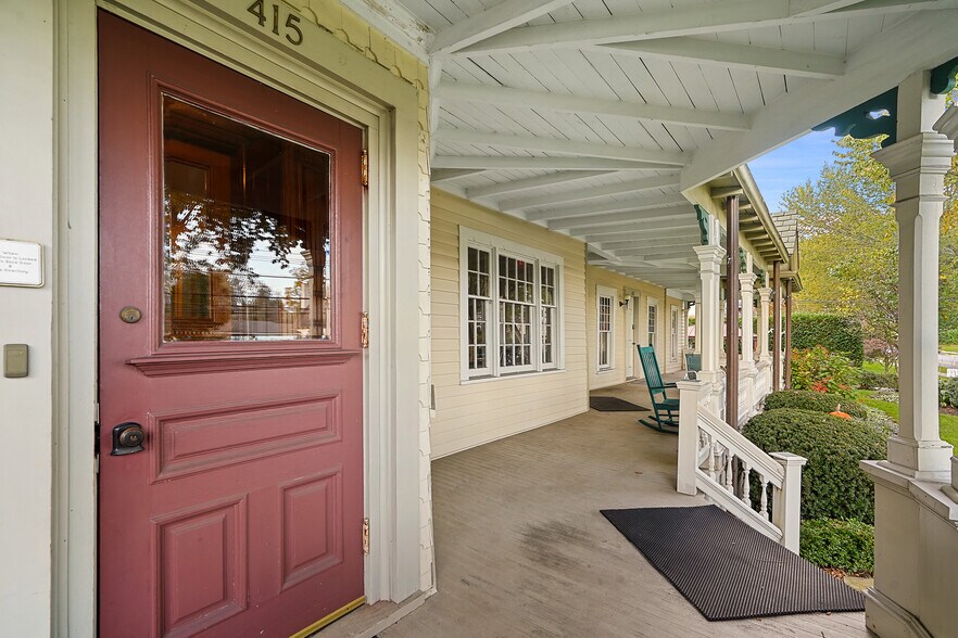 More Photos Of 413-415 Bedford Rd, Pleasantville Office For Lease