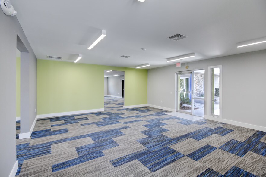 More Photos Of 239 SW 7th Ter, Gainesville Medical For Lease