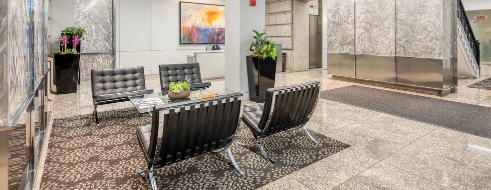 More Photos Of 2 Oliver St, Boston Office For Lease