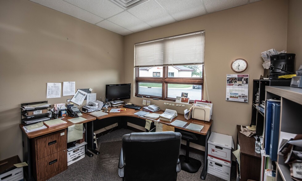 More Photos Of 4450 Erin Dr, Eagan Medical For Lease