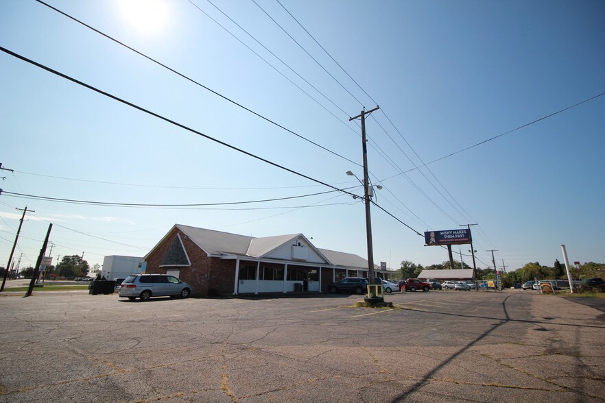 More Photos Of 3003 Harrisburg Rd NE, Canton Warehouse For Sale