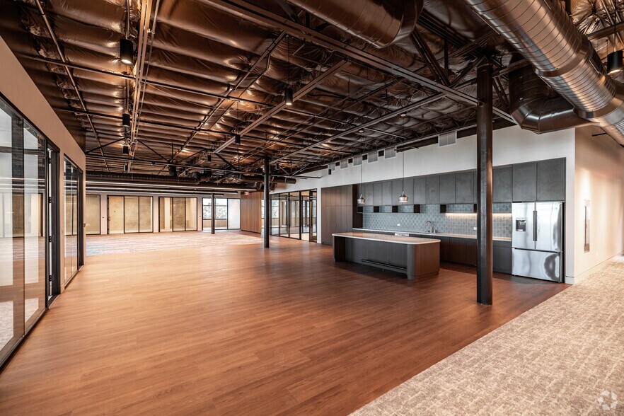 More Photos Of 200 E Baker St, Costa Mesa Loft Creative Space For Lease