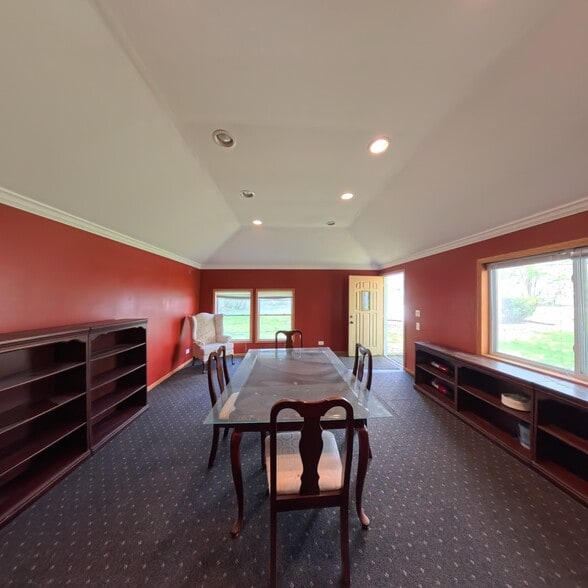 More Photos Of 805 E Palatine Rd, Palatine Office For Sale