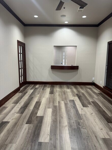 More Photos Of 6300 Stonewood Dr, Plano Medical For Sale