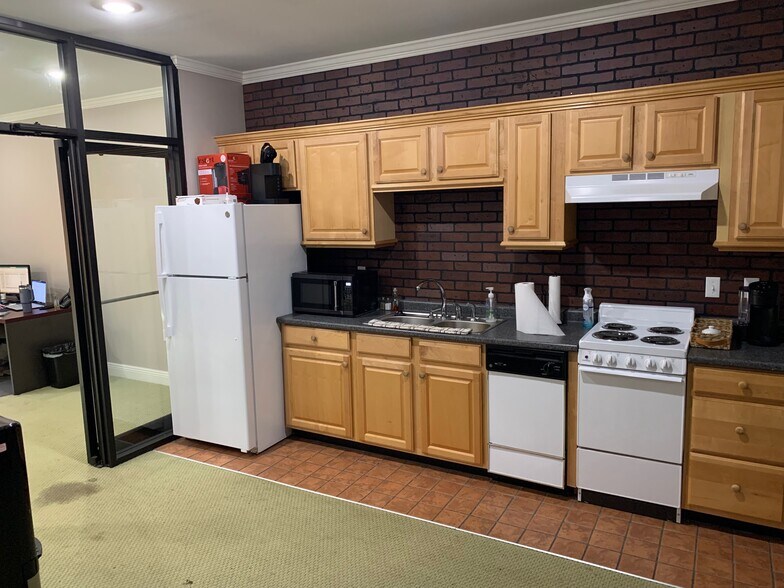 More Photos Of 8531-A Spanish Fort Blvd, Spanish Fort Unknown For Lease