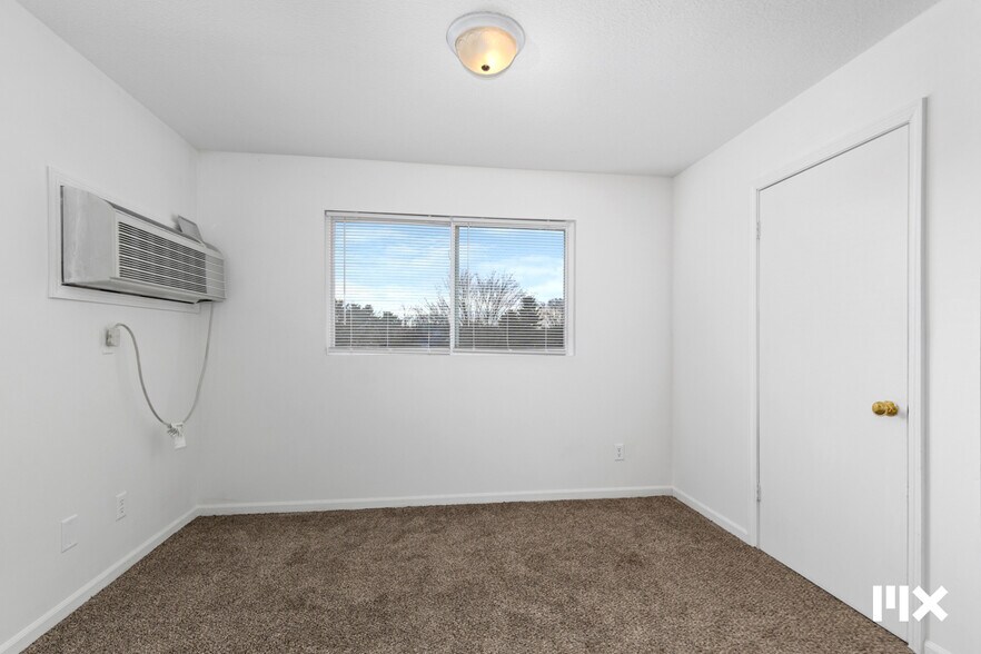 More Photos Of 1731-1733 Oak St, Niles Apartments For Sale