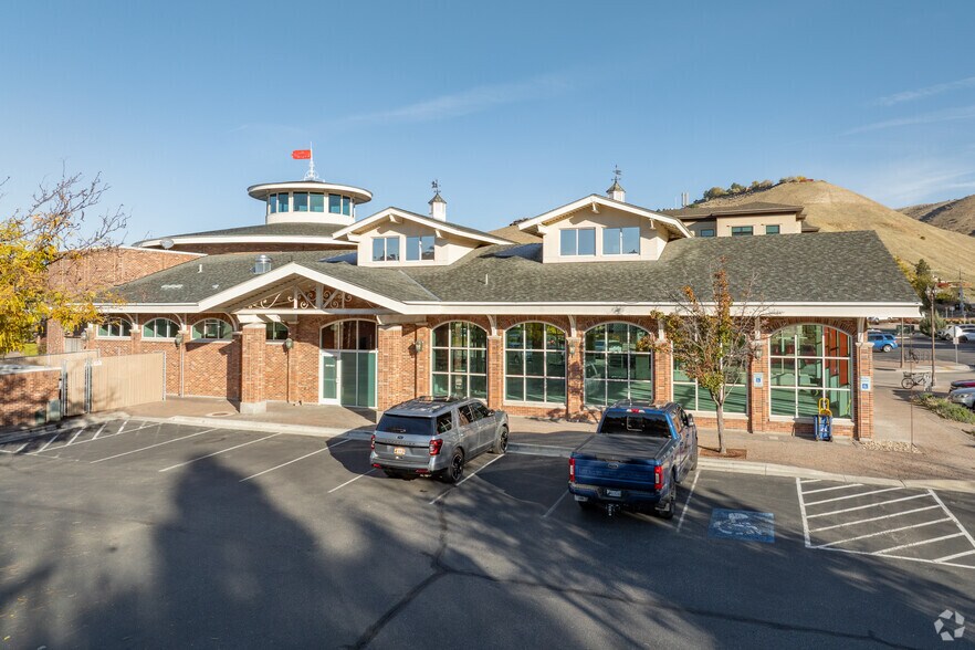 More Photos Of 3823 N 36th St, Boise Freestanding For Lease