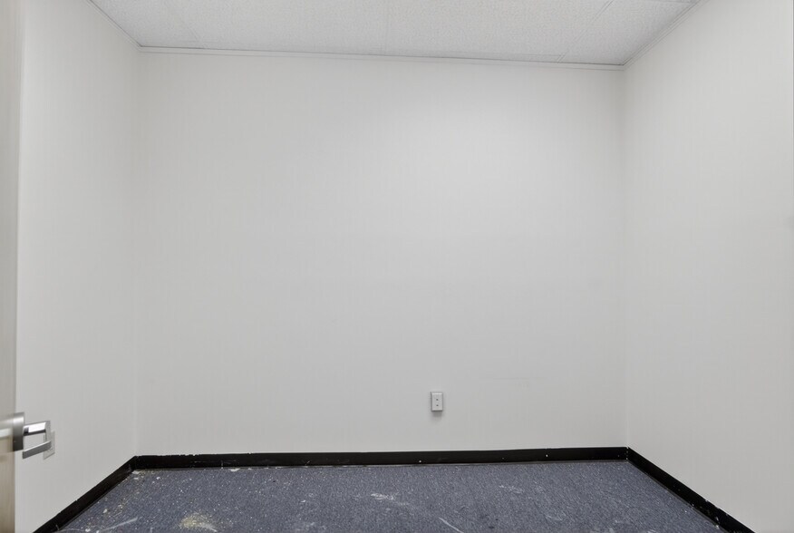 More Photos Of 126 N Main St, Warrenton Medical For Lease