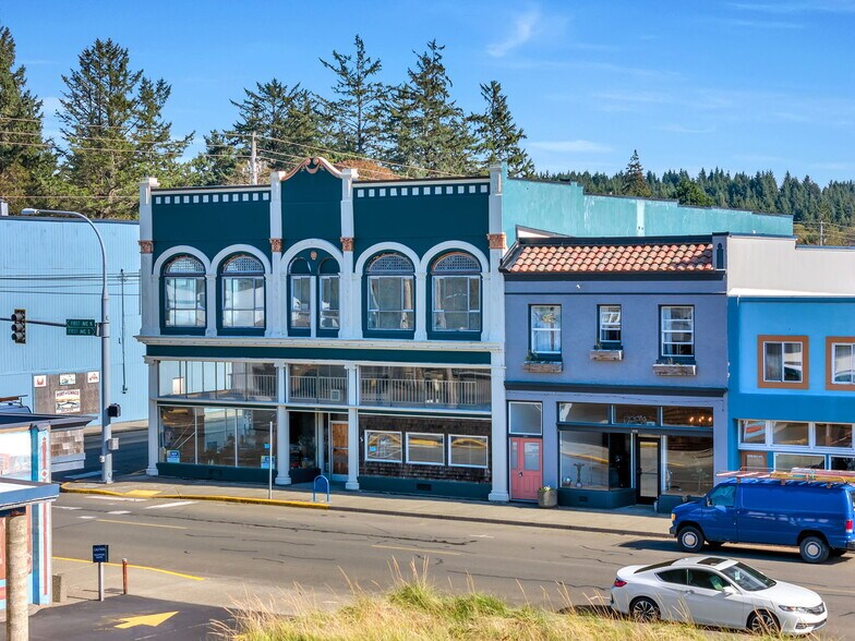 More Photos Of 104 Spruce St E, Ilwaco General Retail For Sale