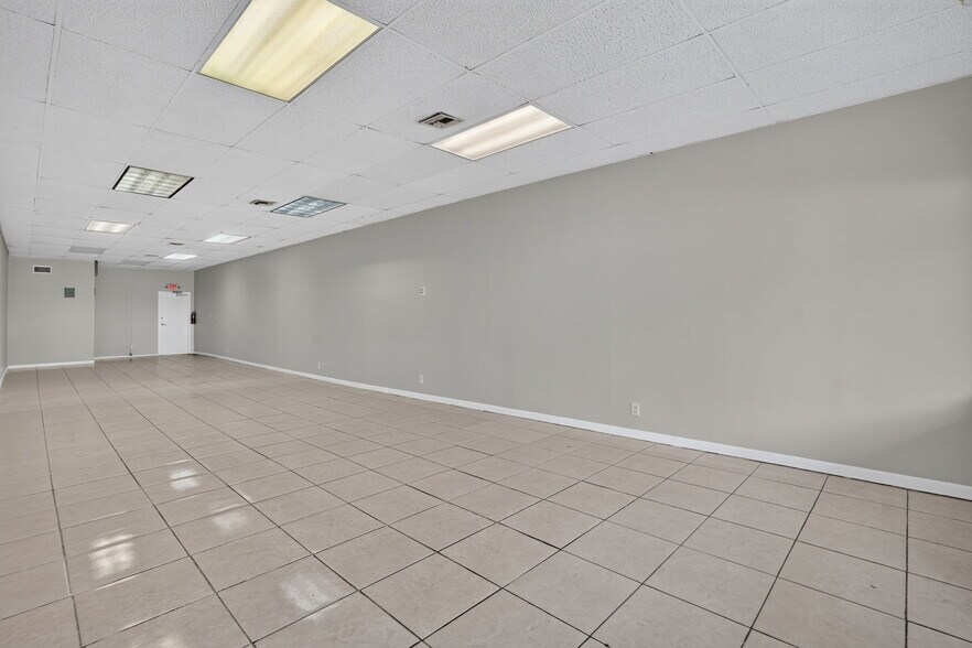 More Photos Of 5130 N Federal Hwy, Fort Lauderdale Unknown For Lease