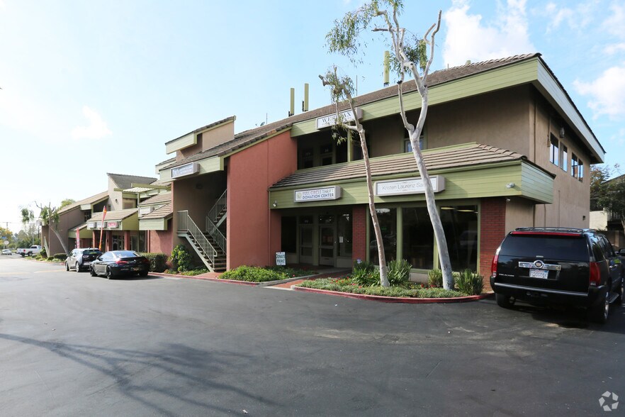 More Photos Of 2235 Lake Ave, Altadena Office For Lease