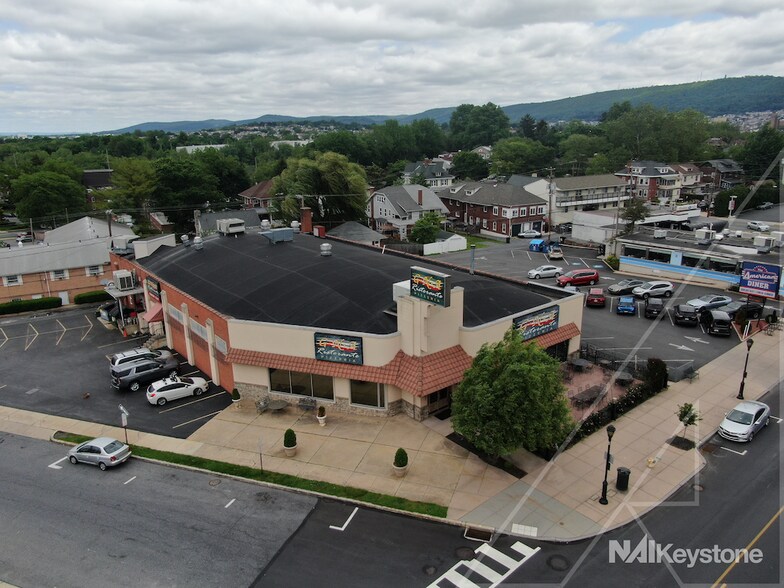 More Photos Of 421 Penn Ave, West Reading Restaurant For Sale