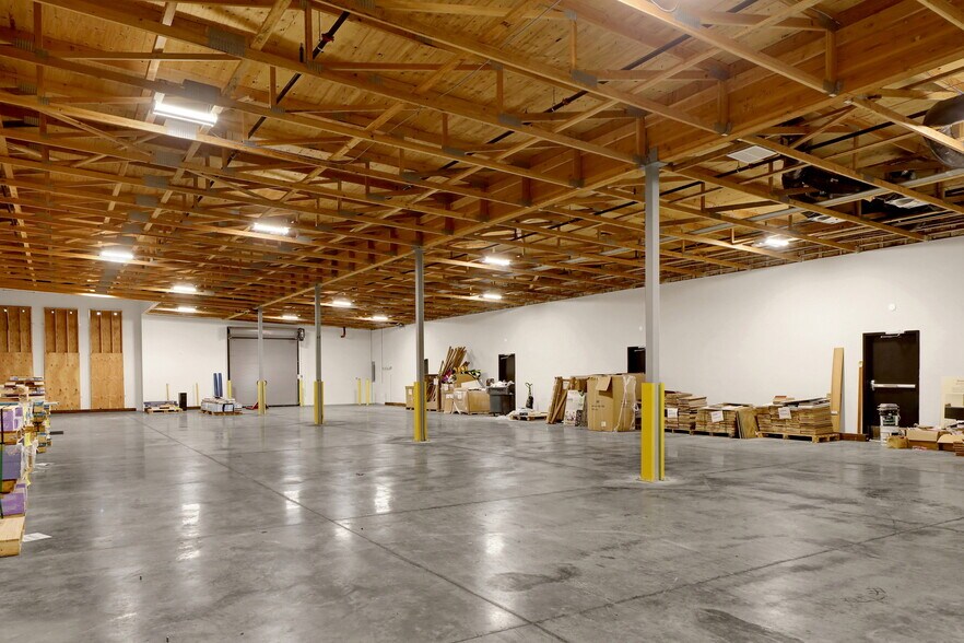 More Photos Of 145 E Stuart Rd, Bellingham Storefront Retail Office For Lease