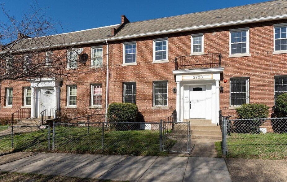 More Photos Of 2928 Nelson Pl Se, Washington Apartments For Sale
