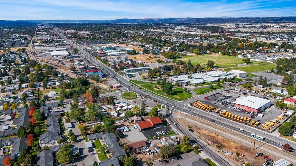 More Photos Of 17612 E Sprague Ave, Spokane Valley Office For Sale