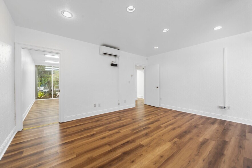 More Photos Of 100 SE 15th Ave, Fort Lauderdale Medical For Lease