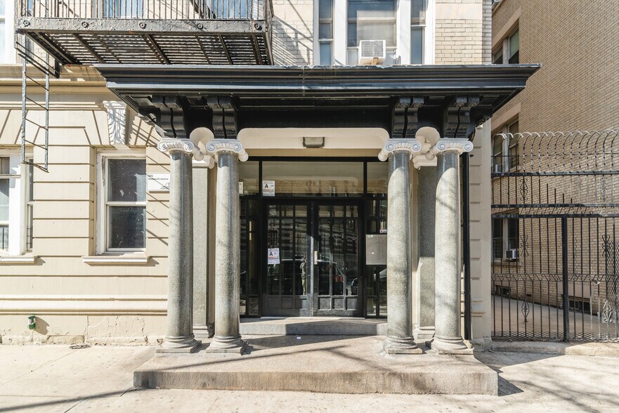More Photos Of 374 Wadsworth Ave, New York Apartments For Sale