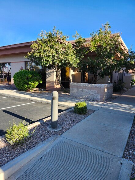 More Photos Of 1830 S Alma School Rd, Mesa Office For Lease