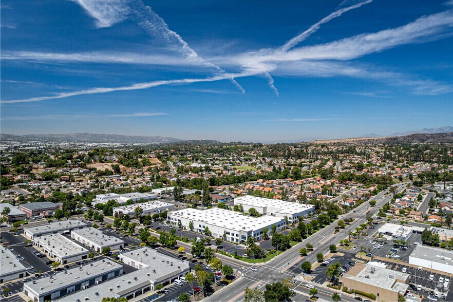 More Photos Of 231-233 S Lemon Ave, Walnut Manufacturing For Lease