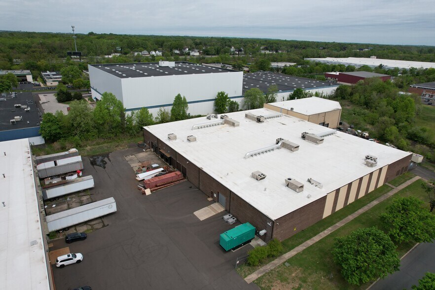 More Photos Of 3350 Progress Dr, Bensalem Warehouse For Lease
