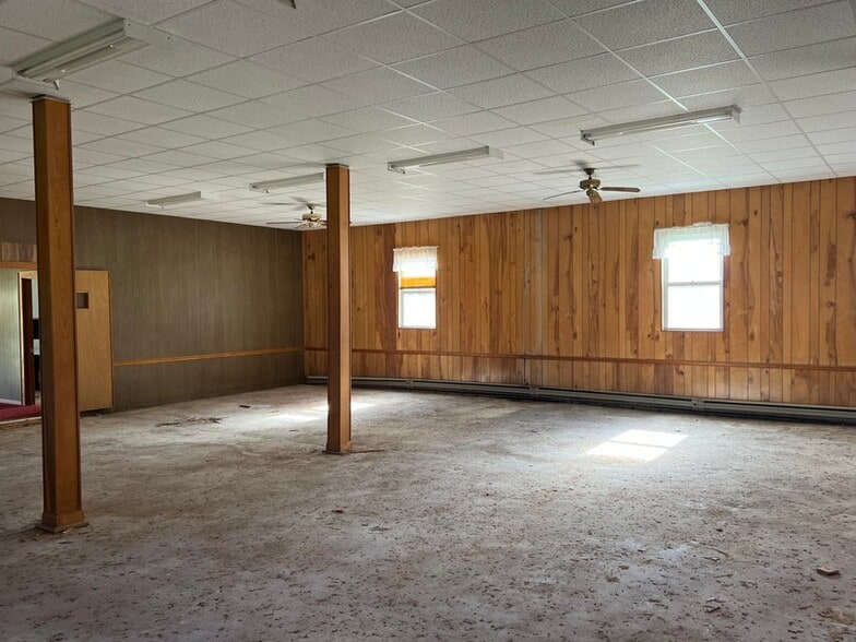 More Photos Of 3218 Stamping Creek Rd, Hillsboro Religious Facility For Sale