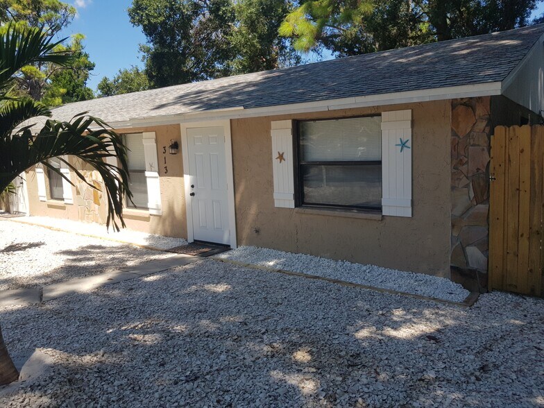 More Photos Of 311 58th Ave E, Bradenton Apartments For Sale