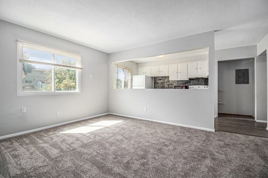 More Photos Of 4422 S 25th St, Omaha Apartments For Sale