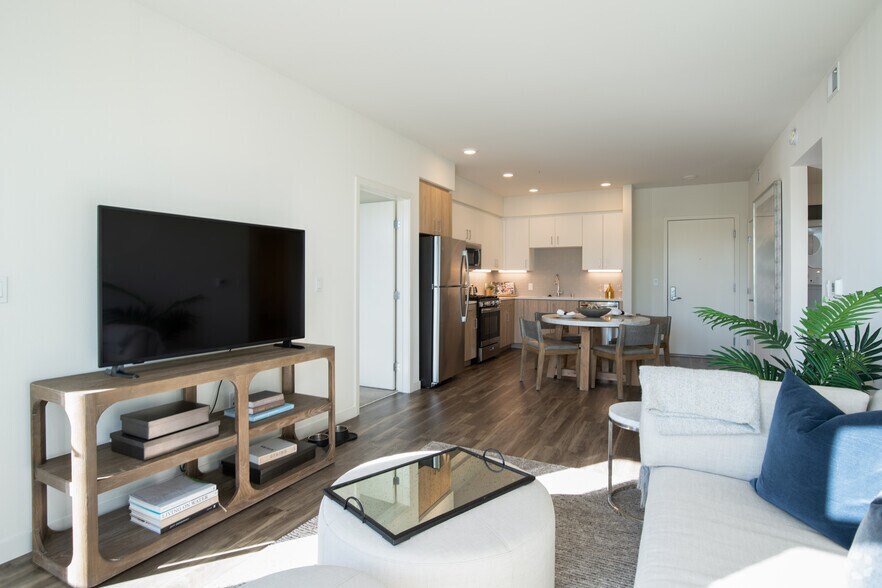 More Photos Of 3093 Broadway, Oakland Apartments For Lease