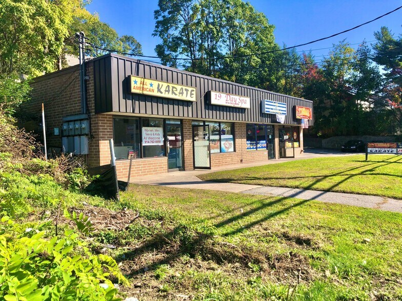Primary Photo Of 192-196 N Highland Ave, Ossining Storefront For Lease