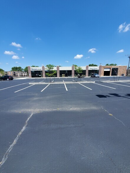 More Photos Of 1110 Sagamore Pky W, West Lafayette General Retail For Lease