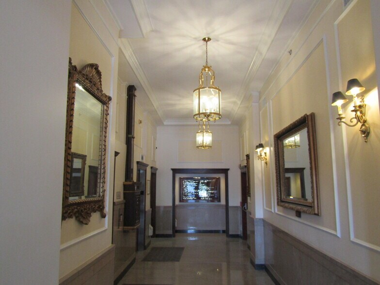 Primary Photo Of 120 S Olive Ave, West Palm Beach Office Residential For Lease