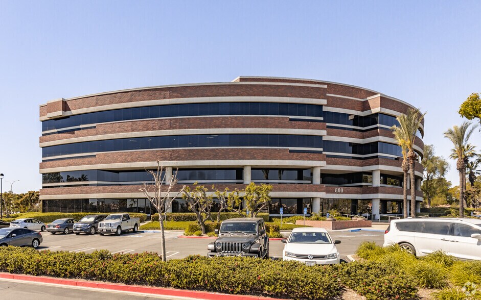 More Photos Of 800 N Haven Ave, Ontario Office For Lease