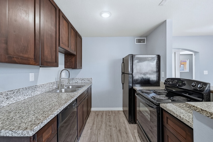More Photos Of 521 Calcaterra Cir, Las Vegas Apartments For Sale