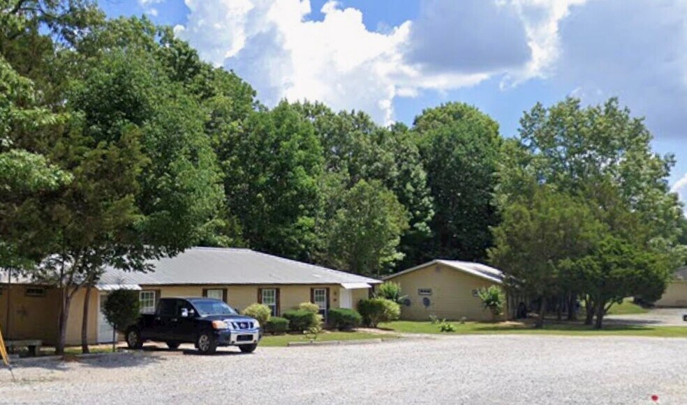 More Photos Of 100 Mickey Ln, Belden Multifamily For Sale