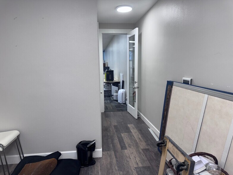 More Photos Of 4008 NE Martin Luther King Jr Blvd, Portland Serviced Offices For Sale