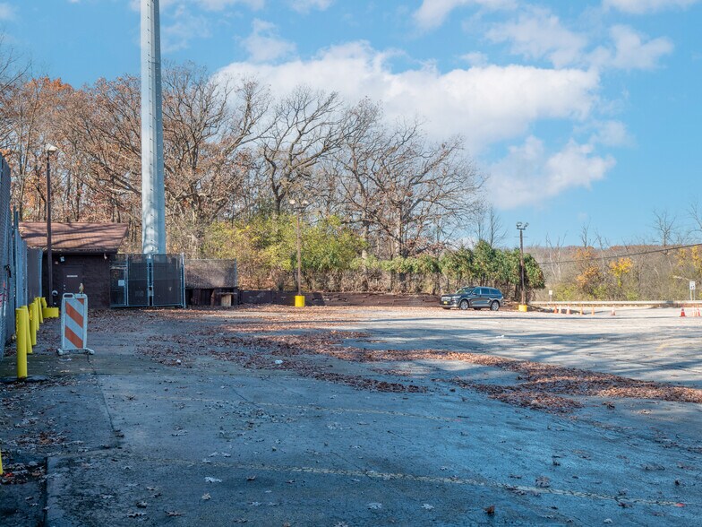 More Photos Of 13500 S Harlem Ave, Orland Park Bar For Sale