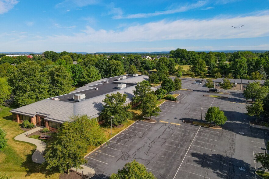 More Photos Of 1525 Valley Center Pky, Bethlehem Unknown For Lease