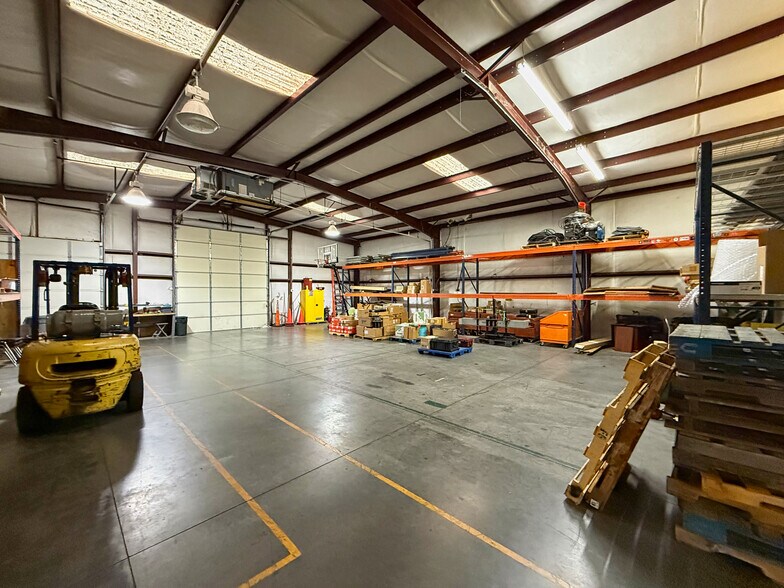More Photos Of 7217 Peppermill Pky, North Charleston Industrial For Lease