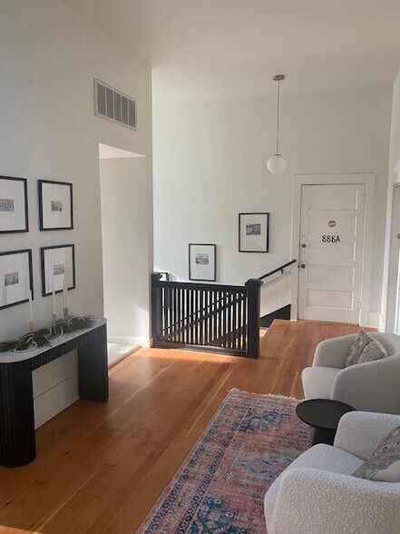 More Photos Of 829-890 Linden Ave, Carpinteria Storefront Retail Office For Lease