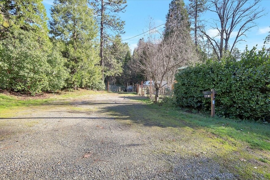 More Photos Of 18123 Joy Cir, Challenge Manufactured Housing Mobile Home Park For Sale