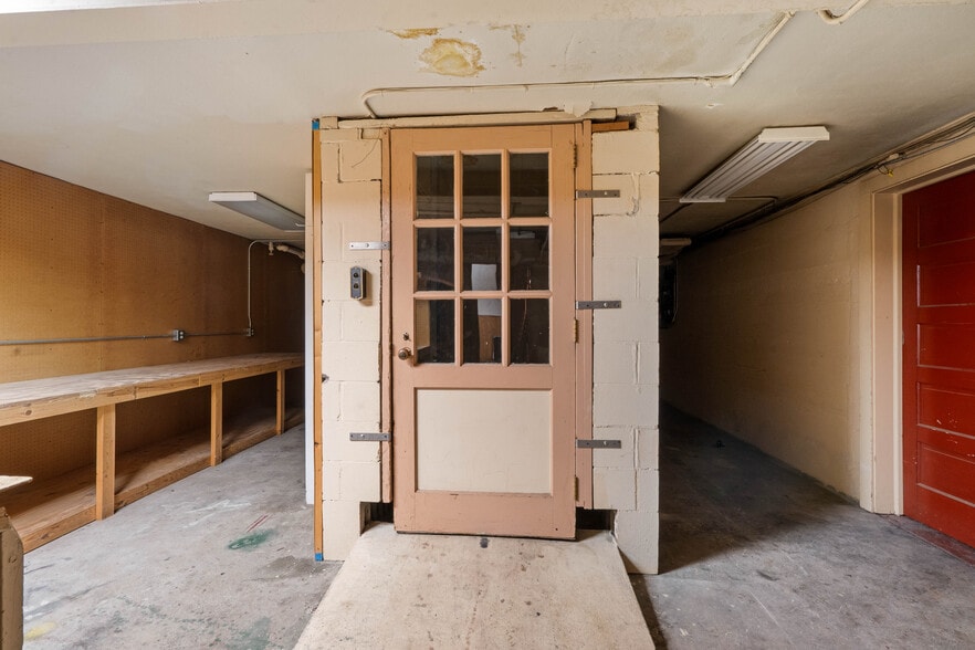 More Photos Of 1304 Hammond Ave, Superior Apartments For Sale