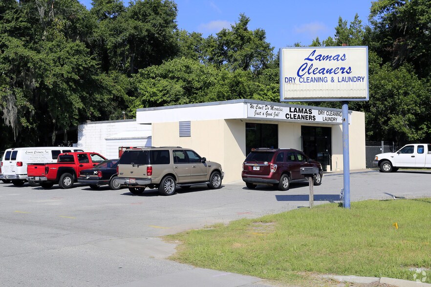 Primary Photo Of 201 W Memorial Dr, Hinesville Freestanding For Sale
