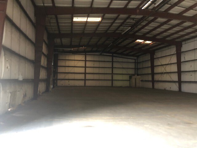 More Photos Of 251 Poe St, Fayetteville Warehouse For Lease